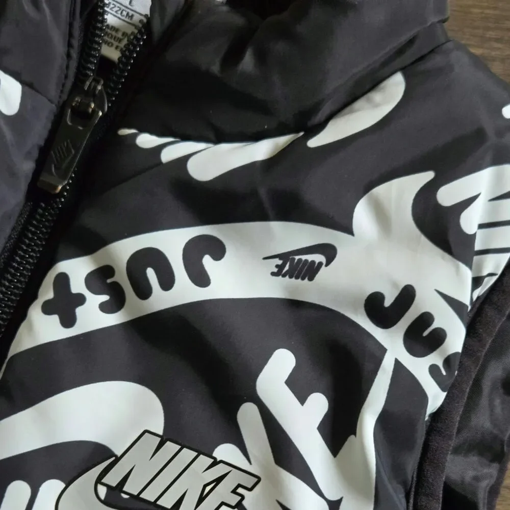 Nike Kids Puffer Vest Black Logo Print Youth Size 6-7